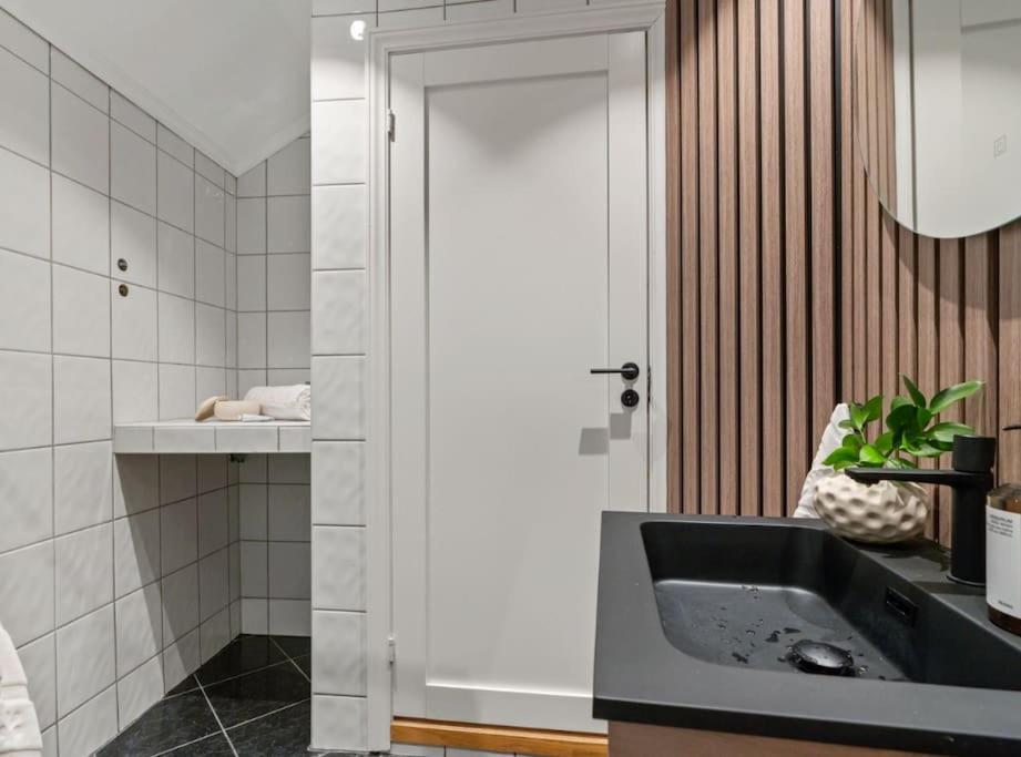 Stay L The Town House Bergen Ngoại thất bức ảnh