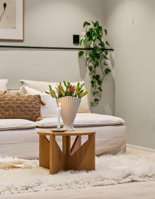 Stay L The Town House Bergen Ngoại thất bức ảnh